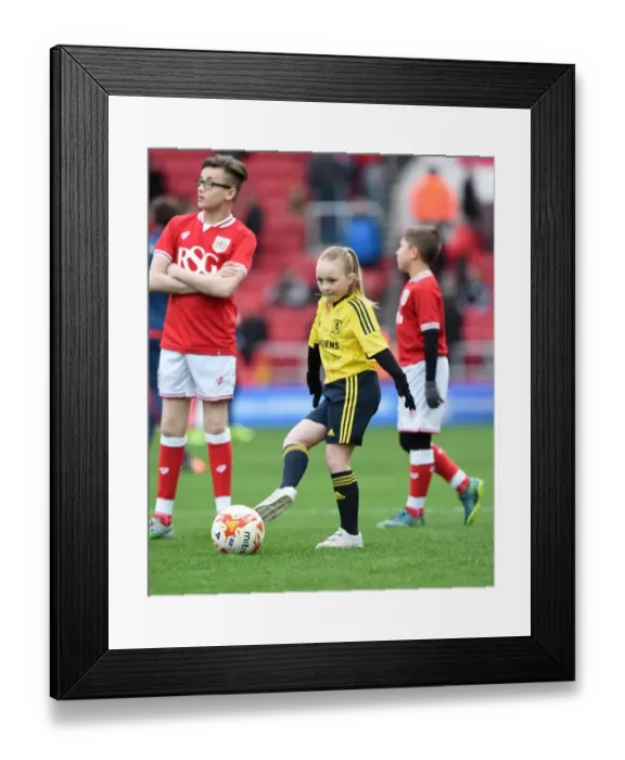 Framed Print : Sky Bet Championship Showdown: Mascots and Action at Ashton Gate - Bristol City vs. Middlesbrough (January 16, 2016) Framed Print : Sky Bet Championship Showdown: Mascots and Action at Ashton Gate - Bristol City vs. Middlesbrough (January 16, 2016)