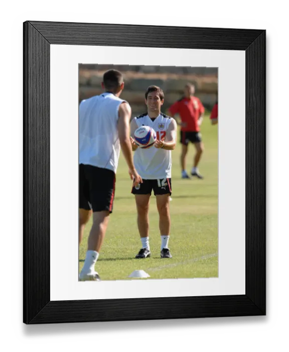 Framed Print : Lee Johnson 3