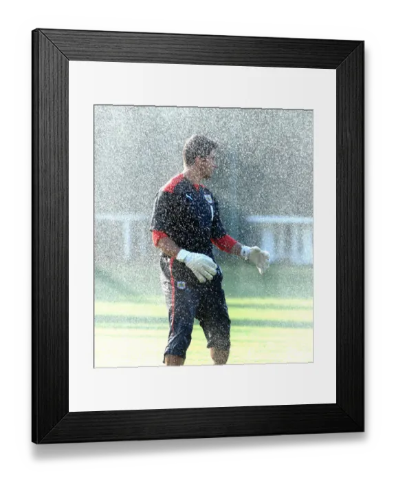 Framed Print : Bristol City FC: 08-09 Pre-Season Tour in Portugal Framed Print : Bristol City FC: 08-09 Pre-Season Tour in Portugal