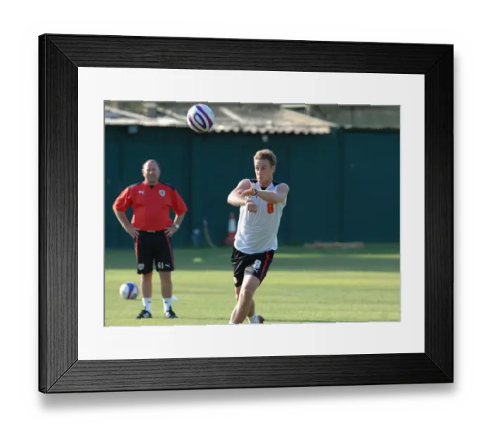 Framed Print : Bristol City First Team: 08-09 Portugal Pre-Season Tour Framed Print : Bristol City First Team: 08-09 Portugal Pre-Season Tour