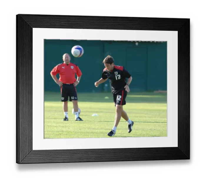 Framed Print : Bristol City First Team: 08-09 Portugal Pre-Season Tour Framed Print : Bristol City First Team: 08-09 Portugal Pre-Season Tour