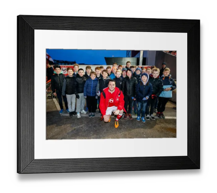 Framed Print : Bristol City's Lee Tomlin Named Man of the Match vs. Birmingham City (30-01-2016) Framed Print : Bristol City's Lee Tomlin Named Man of the Match vs. Birmingham City (30-01-2016)