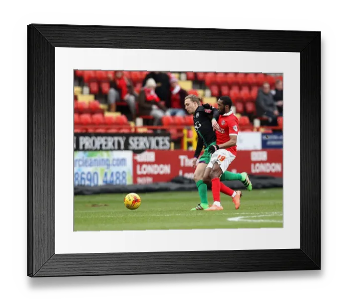 Framed Print : Battling for Possession: Luke Freeman vs. Zakarya Bergdich in Charlton Athletic vs. Bristol City (Charlton v Bristol City, Sky Bet Championship) Framed Print : Battling for Possession: Luke Freeman vs. Zakarya Bergdich in Charlton Athletic vs. Bristol City (Charlton v Bristol City, Sky Bet Championship)
