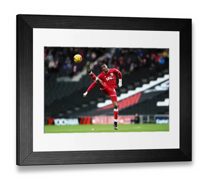 Framed Print : Jonathan Kodjia's Reach: Milton Keynes Dons vs. Bristol City, Sky Bet Championship (2016) Framed Print : Jonathan Kodjia's Reach: Milton Keynes Dons vs. Bristol City, Sky Bet Championship (2016)