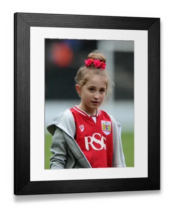 Framed Print : Bristol City vs Milton Keynes Dons: Sky Bet Championship Clash at Stadium MK (2016) Framed Print : Bristol City vs Milton Keynes Dons: Sky Bet Championship Clash at Stadium MK (2016)