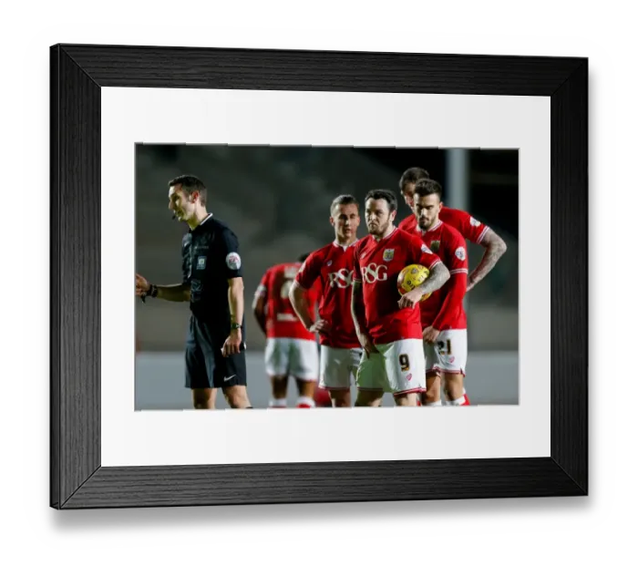 Framed Print : Intense Moment: Lee Tomlin's Focused Gaze at Ashton Gate Stadium during Bristol City vs Brighton & Hove Albion (February 23, 2016)