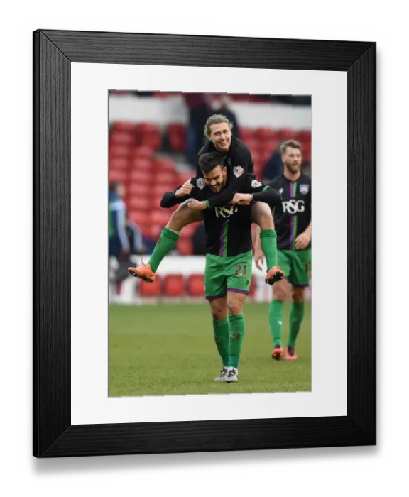 Framed Print : Bristol City's Luke Freeman and Marlon Pack Celebrate Goal Against Nottingham Forest, 2016