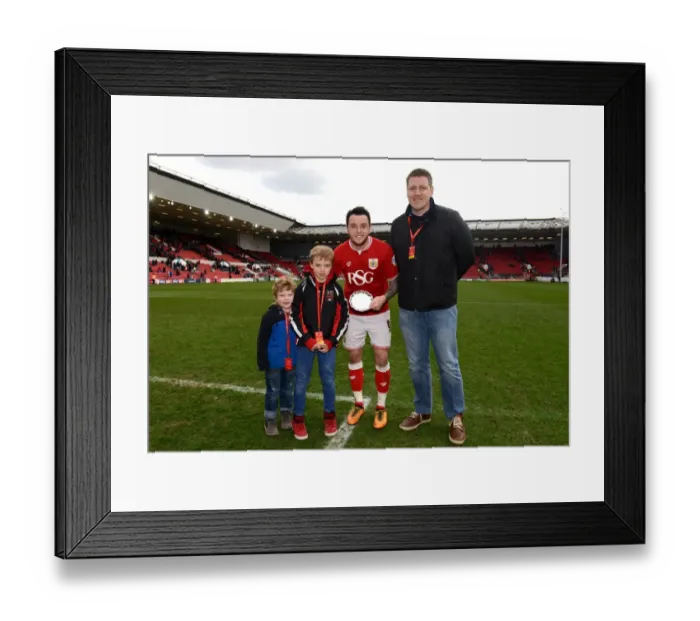 Framed Print : Bristol City vs. Cardiff City: Mandoflly the Man of the Match (05 / 03 / 2016)