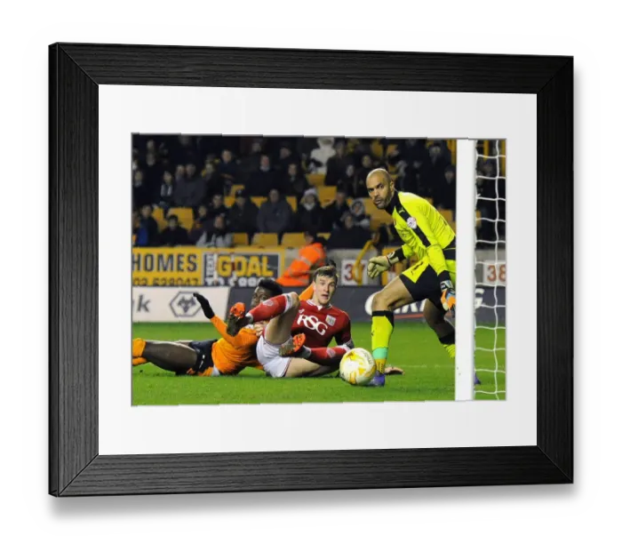 Framed Print : Dramatic Equalizer: Aden Flint Scores for Bristol City at Molineux (08 / 03 / 2016) Framed Print : Dramatic Equalizer: Aden Flint Scores for Bristol City at Molineux (08 / 03 / 2016)