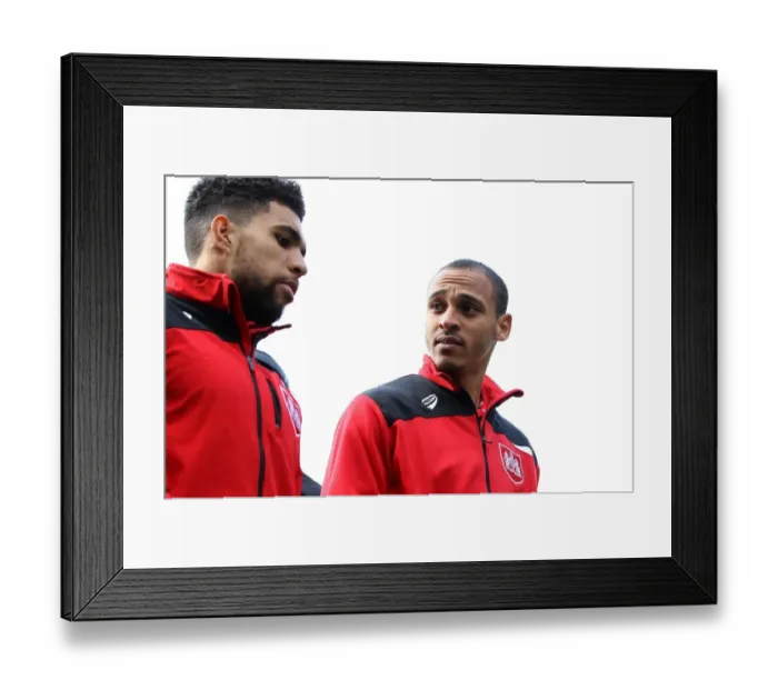 Framed Print : Bristol City: Odemwingie and Golbourne in Deep Conversation at Craven Cottage (Fulham v Bristol City, Sky Bet Championship) Framed Print : Bristol City: Odemwingie and Golbourne in Deep Conversation at Craven Cottage (Fulham v Bristol City, Sky Bet Championship)