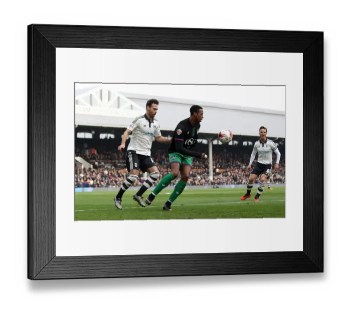 Framed Print : Kodjia vs Tunnicliffe: Intense Battle at Craven Cottage - Sky Bet Championship: Fulham vs Bristol City