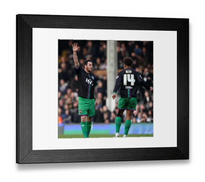 Framed Print : Lee Tomlin's Dramatic Winner: Bristol City Triumphs Over Fulham in Sky Bet Championship