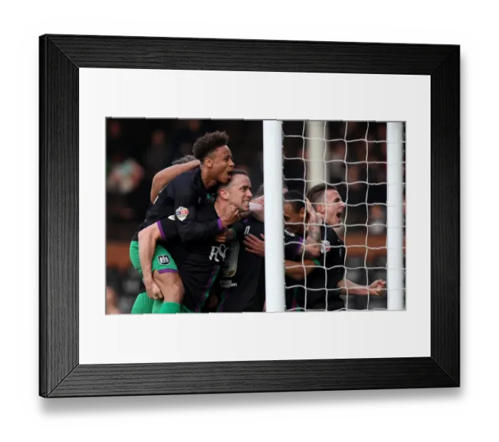 Framed Print : Bristol City's Euphoric Celebration of Lee Tomlins Game-Winning Goal vs. Fulham (12-03-2016)