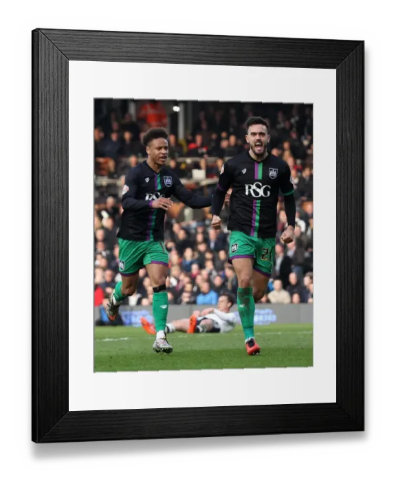 Framed Print : Maron Pack and Bobby Reid Celebrate Equalizing Goal for Bristol City at Craven Cottage (Fulham v Bristol City, Sky Bet Championship)