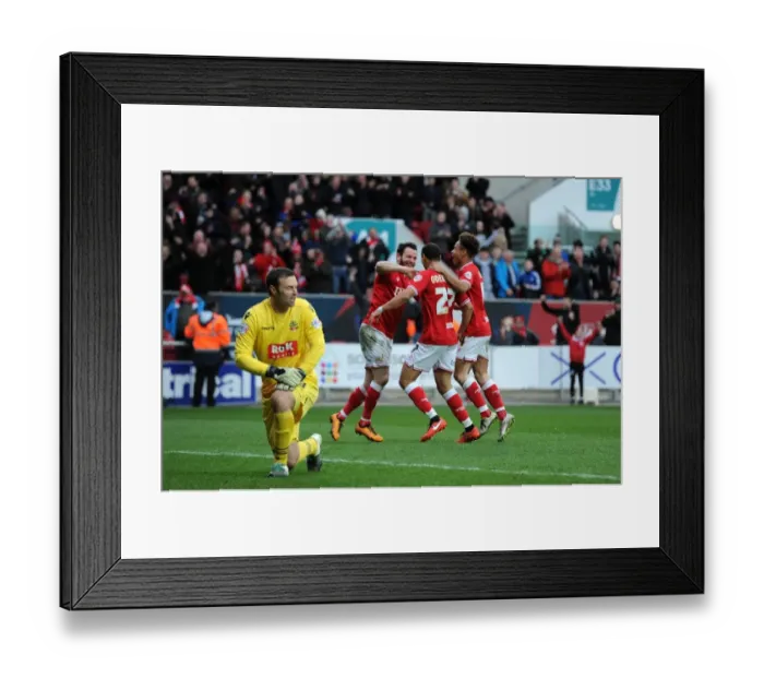 Framed Print : Bristol City Celebrate: Odemwingie's Goal Against Bolton Wanderers (19 / 03 / 2016) Framed Print : Bristol City Celebrate: Odemwingie's Goal Against Bolton Wanderers (19 / 03 / 2016)