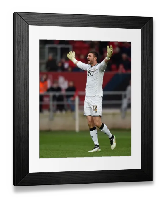 Framed Print : Bristol City's Richard O'Donnell in Action Against Bolton Wanderers at Ashton Gate Stadium (March 16, 2016) Framed Print : Bristol City's Richard O'Donnell in Action Against Bolton Wanderers at Ashton Gate Stadium (March 16, 2016)