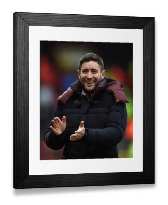 Framed Print : Bristol City's Lee Johnson Celebrates Championship Victory over Bolton Wanderers (190316) Framed Print : Bristol City's Lee Johnson Celebrates Championship Victory over Bolton Wanderers (190316)