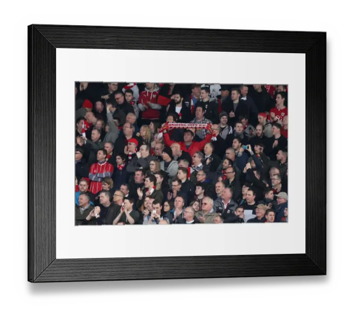 Framed Print : Bristol City Fans at Craven Cottage during Fulham vs. Bristol City Championship Match, March 12, 2016 Framed Print : Bristol City Fans at Craven Cottage during Fulham vs. Bristol City Championship Match, March 12, 2016