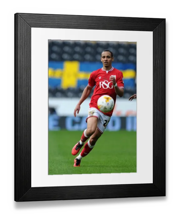 Framed Print : Peter Odemwingie in Action for Bristol City against Hull City, 2016 Framed Print : Peter Odemwingie in Action for Bristol City against Hull City, 2016