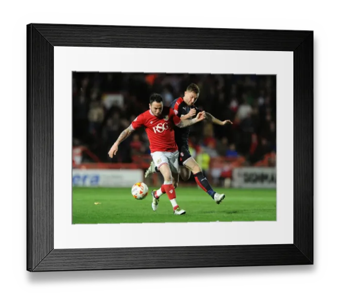 Framed Print : Bristol City's Lee Tomlin Dribbles Past Rotherham's Lee Frecklington in Championship Clash