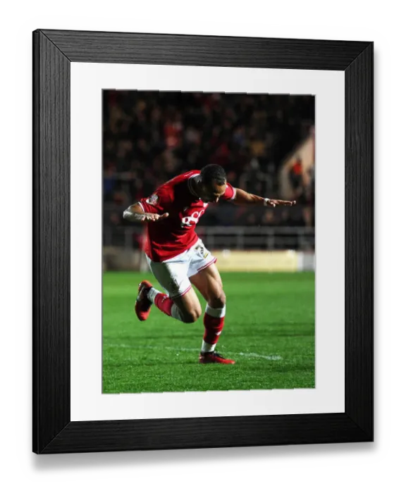 Framed Print : Dramatic Equalizer: Odemwingie Scores Late for Bristol City against Rotherham United at Ashton Gate Framed Print : Dramatic Equalizer: Odemwingie Scores Late for Bristol City against Rotherham United at Ashton Gate
