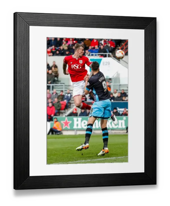 Framed Print : Bristol City vs Sheffield Wednesday Clash in Sky Bet Championship (April 2016)