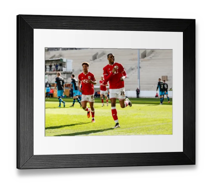 Framed Print : Bristol City's Jonathan Kodjia Scores Penalty for 4-0 Lead Against Sheffield Wednesday