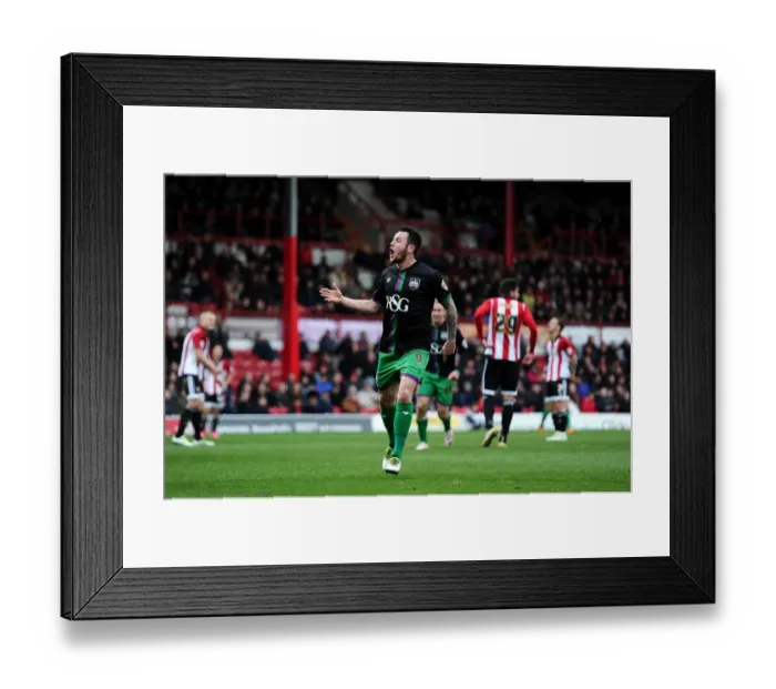Framed Print : Bristol City's Lee Tomlin Celebrates Goal Against Brentford in Sky Bet Championship (160416) Framed Print : Bristol City's Lee Tomlin Celebrates Goal Against Brentford in Sky Bet Championship (160416)