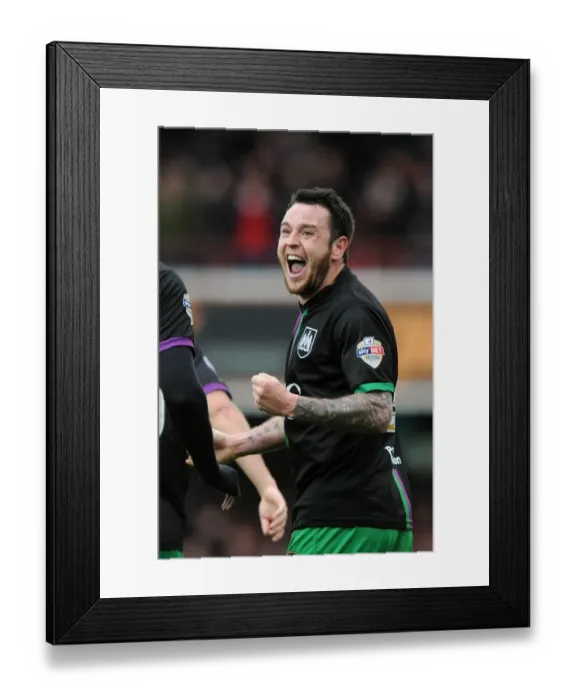 Framed Print : Lee Tomlin Scores the Opener: Bristol City's Triumph at Brentford (16 / 04 / 2016) Framed Print : Lee Tomlin Scores the Opener: Bristol City's Triumph at Brentford (16 / 04 / 2016)