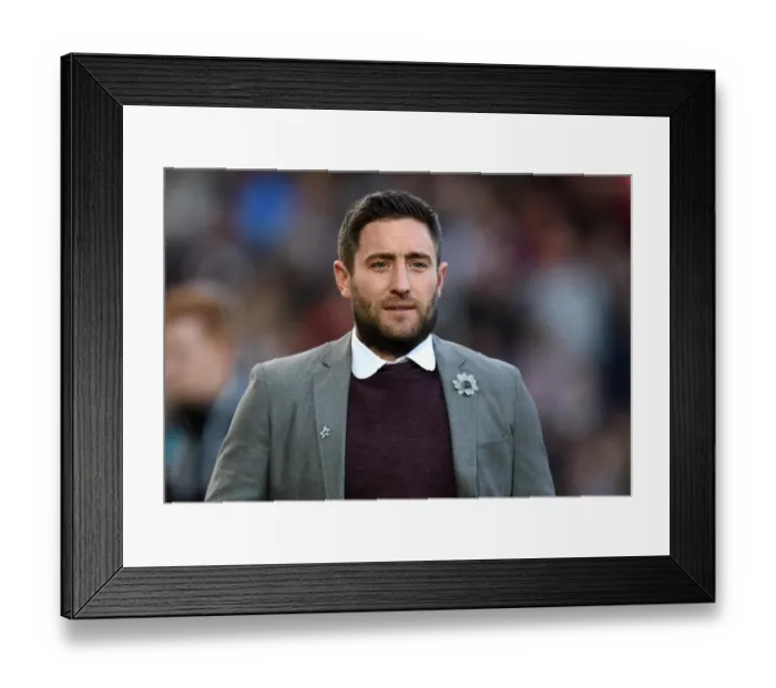 Framed Print : Bristol City vs Derby County: Lee Johnson Leads the Charge at Ashton Gate, 2016