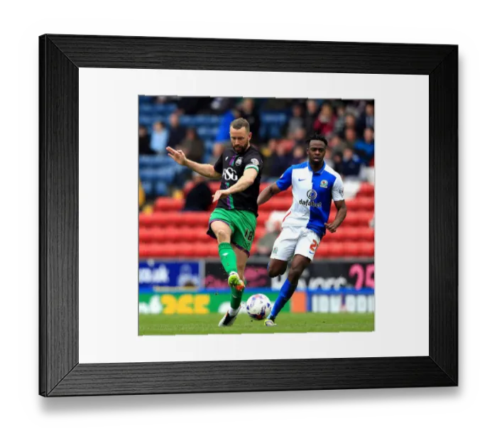 Framed Print : Aaron Wilbraham of Bristol City in Action Against Blackburn Rovers, Sky Bet Championship 2016 Framed Print : Aaron Wilbraham of Bristol City in Action Against Blackburn Rovers, Sky Bet Championship 2016