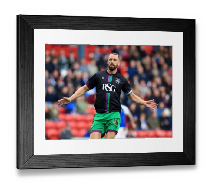 Framed Print : Aaron Wilbraham in Action: Bristol City vs. Blackburn Rovers, Sky Bet Championship 2016