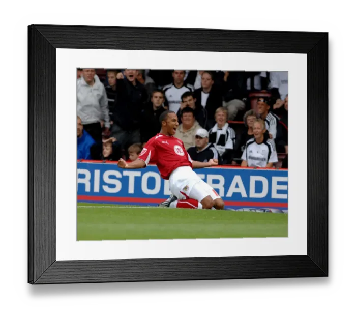 Framed Print : Bristol City V Derby County