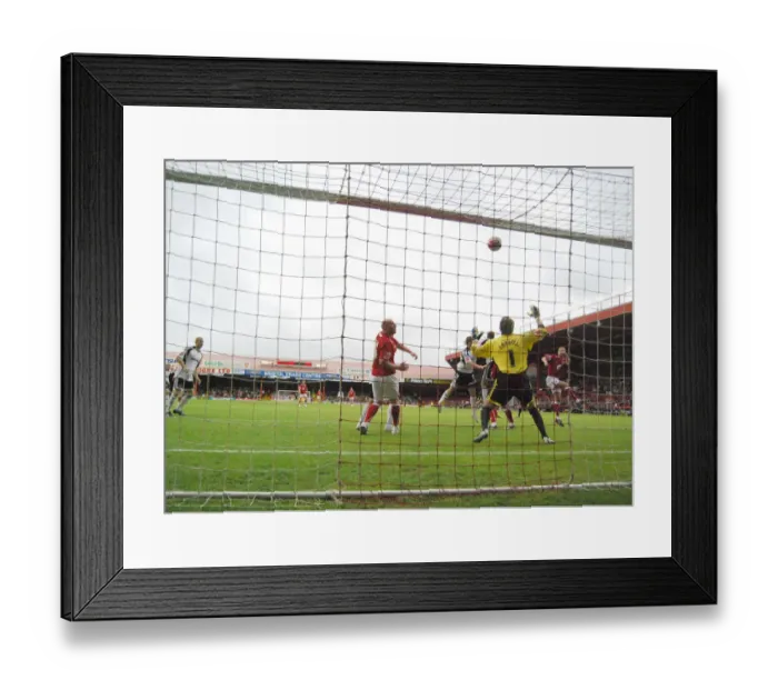 Framed Print : Bristol City First Team: Season 08-09: Bristol City V Derby County Framed Print : Bristol City First Team: Season 08-09: Bristol City V Derby County
