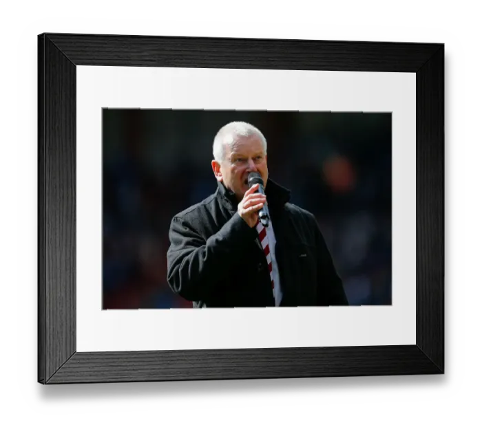 Framed Print : Bristol City FC: Steve Lansdown Addresses Fans at Half-Time vs. Huddersfield Town (300416) Framed Print : Bristol City FC: Steve Lansdown Addresses Fans at Half-Time vs. Huddersfield Town (300416)