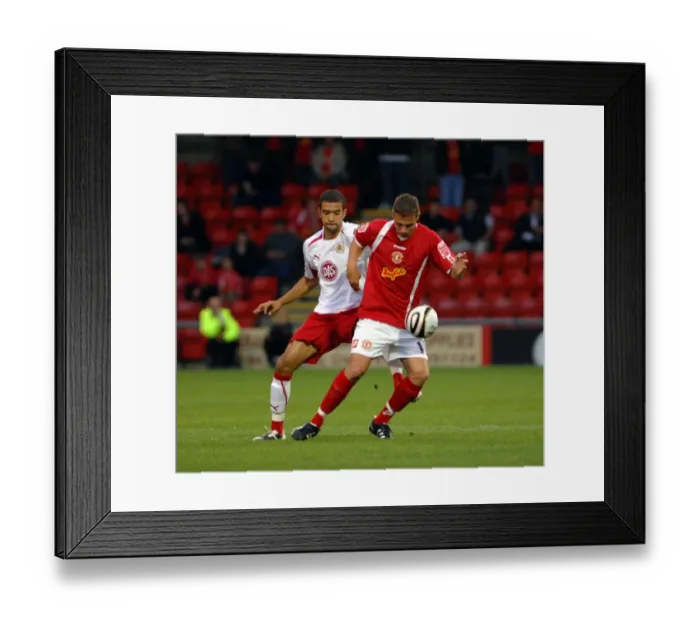 Framed Print : Bristol City vs Crewe Alexandra: Season 08-09 Football Showdown Framed Print : Bristol City vs Crewe Alexandra: Season 08-09 Football Showdown