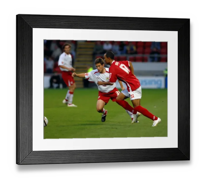 Framed Print : A Football Rivalry: Bristol City vs Crewe Alexandra, 08-09 Season Framed Print : A Football Rivalry: Bristol City vs Crewe Alexandra, 08-09 Season