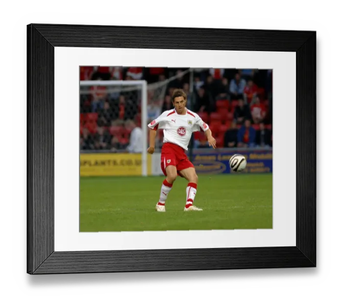 Framed Print : Bristol City vs Crewe Alexandra: A Football Rivalry from the 08-09 Season Framed Print : Bristol City vs Crewe Alexandra: A Football Rivalry from the 08-09 Season