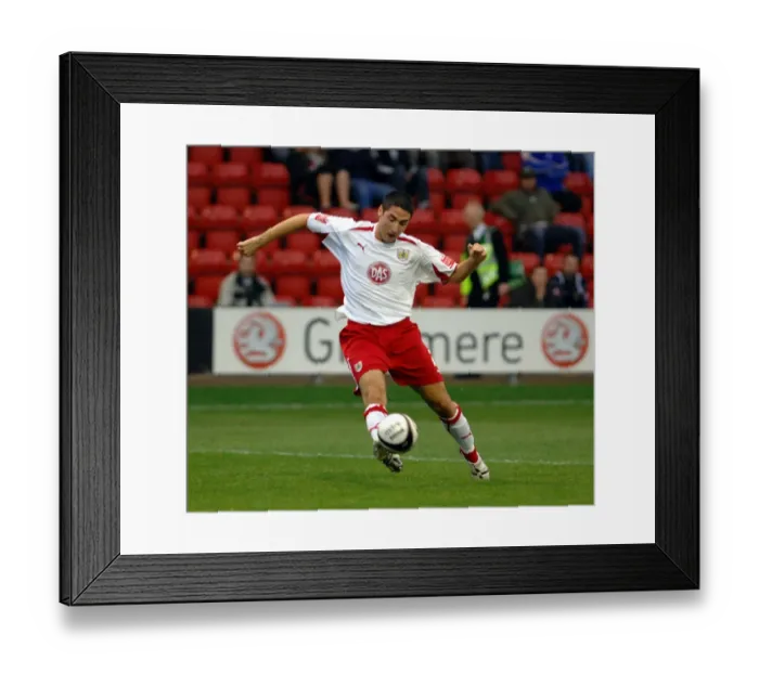 Framed Print : Bristol City vs Crewe Alexandra: A Football Rivalry from the 08-09 Season Framed Print : Bristol City vs Crewe Alexandra: A Football Rivalry from the 08-09 Season
