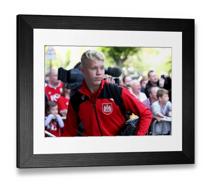 Framed Print : George Dowling's Arrival: Queens Park Rangers vs. Bristol City, Sky Bet Championship (07.05.2016)