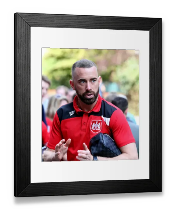 Framed Print : Bristol City's Aaron Wilbraham Arrives at Loftus Road Ahead of QPR Clash (07.05.2016) Framed Print : Bristol City's Aaron Wilbraham Arrives at Loftus Road Ahead of QPR Clash (07.05.2016)