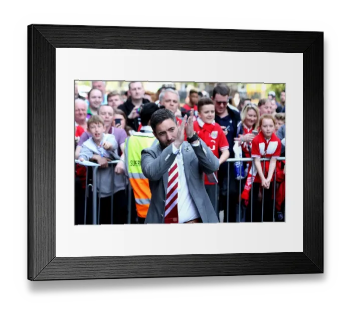 Framed Print : Lee Johnson's Arrival: Queens Park Rangers vs. Bristol City, Sky Bet Championship (07.05.16)