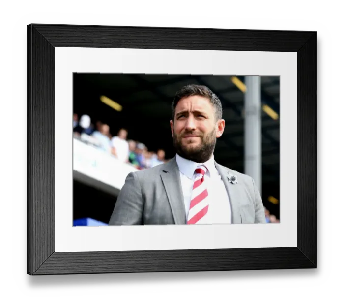 Framed Print : Lee Johnson Leads Bristol City at Loftus Road against Queens Park Rangers, Sky Bet Championship (07 / 05 / 2016)