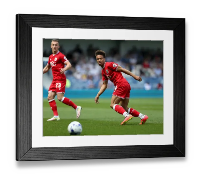 Framed Print : Bobby Reid in Action: Queens Park Rangers vs. Bristol City, Sky Bet Championship (May 7, 2016) Framed Print : Bobby Reid in Action: Queens Park Rangers vs. Bristol City, Sky Bet Championship (May 7, 2016)