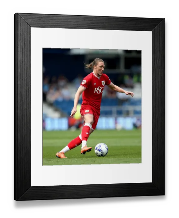 Framed Print : Luke Ayling of Bristol City in Action Against Queens Park Rangers, Sky Bet Championship (07.05.2016)