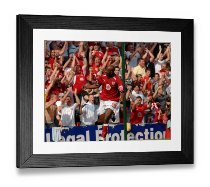 Framed Print : Bristol City vs QPR: 08-09 Season Framed Print : Bristol City vs QPR: 08-09 Season