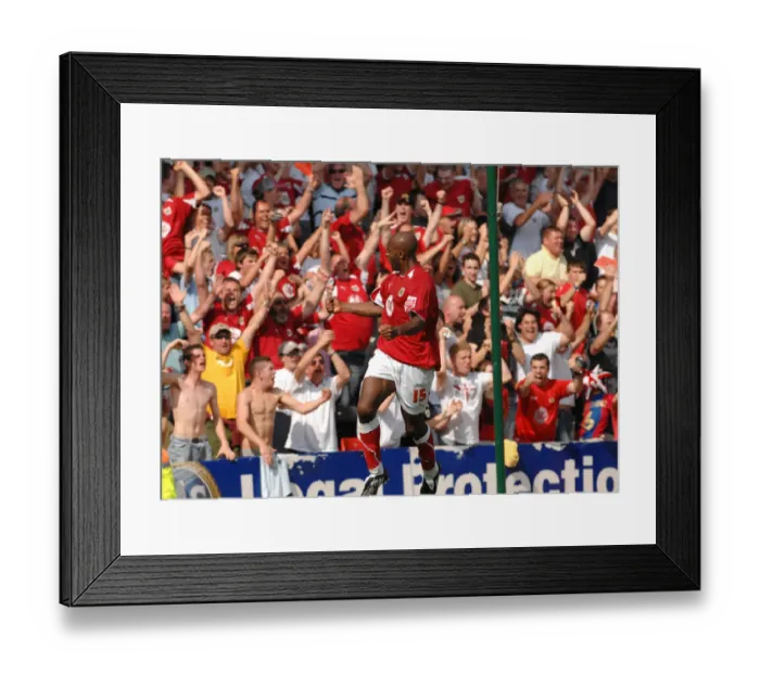 Framed Print : Bristol City vs QPR: A Clash from the 08-09 Season Framed Print : Bristol City vs QPR: A Clash from the 08-09 Season