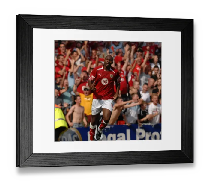 Framed Print : Bristol City vs QPR: A Football Rivalry from the 08-09 Season Framed Print : Bristol City vs QPR: A Football Rivalry from the 08-09 Season