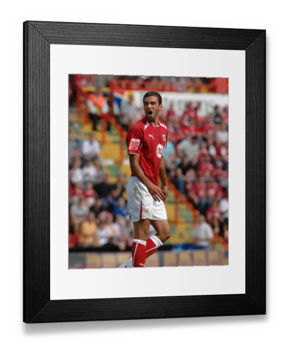 Framed Print : Bristol City vs QPR: A Football Rivalry from the 08-09 Season Framed Print : Bristol City vs QPR: A Football Rivalry from the 08-09 Season