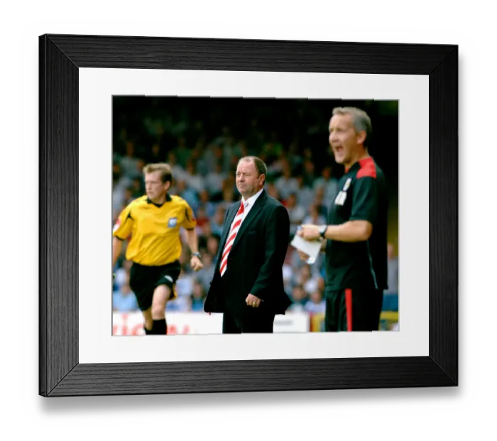 Framed Print : Bristol City vs QPR: A Football Rivalry from the 08-09 Season Framed Print : Bristol City vs QPR: A Football Rivalry from the 08-09 Season
